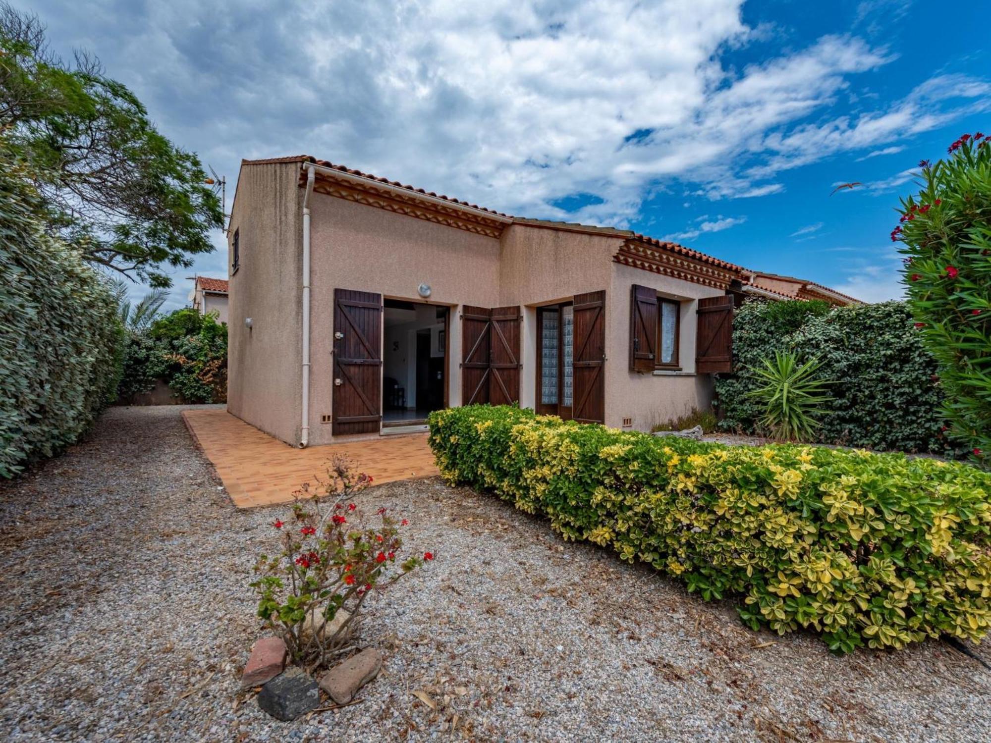 Holiday Home Hameau Des Tamarins-2 By Interhome เลอบาร์กาแรส ภายนอก รูปภาพ